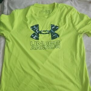 Under Armour Green Short Sleeve Tee Performance Material